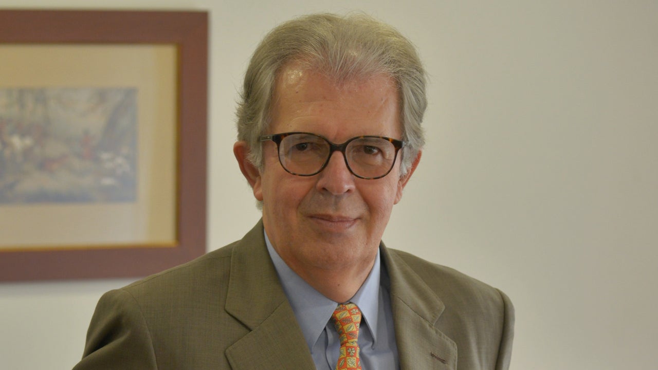 Pesos y contrapesos Análisis de Jaime Arrubla Revista Alternativa