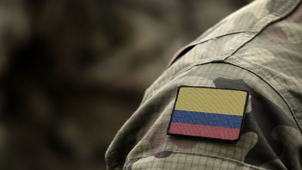 Fuerzas Militares mantendrán ofensivas contra disidencias de FARC ante comienzo de diálogos