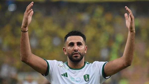 Ofertas 'locas' del fútbol saudí: 4.000 euros y casa para jugar en tercera división Ofertas 'locas' del fútbol saudí: 4.000 euros y casa para jugar en tercera división