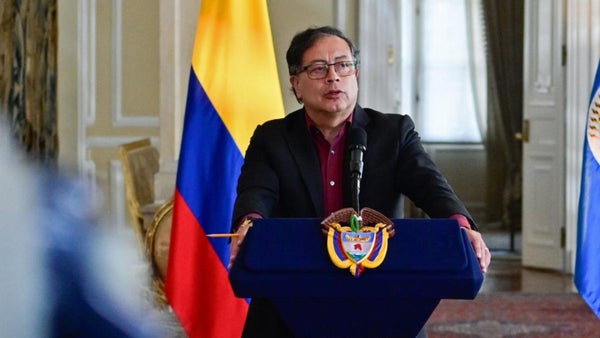 Petro dice que lo están amenazando de muerte