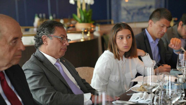 Fiscalía imputa a tres policías por polígrafo a empleada de exjefa de gabinete de Petro