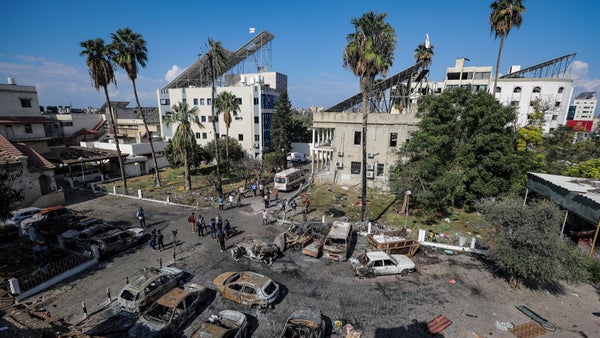 Entran a Gaza camiones con 150.000 litros de combustible para hospitales, según medios