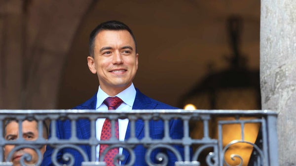 Más de treinta expresidentes iberoamericanos, respaldan al Gobierno de Ecuador