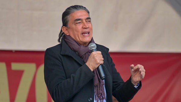 "Sin poesía no hay paraíso": Gustavo Bolívar defiende su nuevo puesto