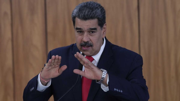 Ganaré las elecciones "por las buenas o por las malas”: Nicolás Maduro