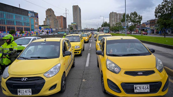 A partir de hoy 06 de marzo, aumentan las tarifas de taxi en Bogotá