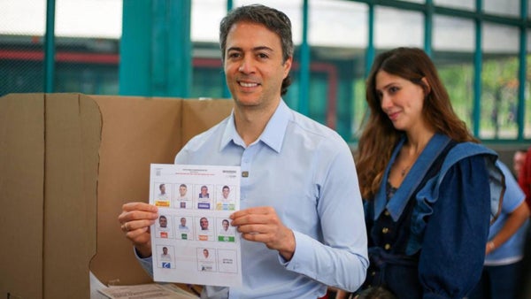 ¿Daniel Quintero, ministro del Gobierno Petro, pese a dura derrota en Medellín?