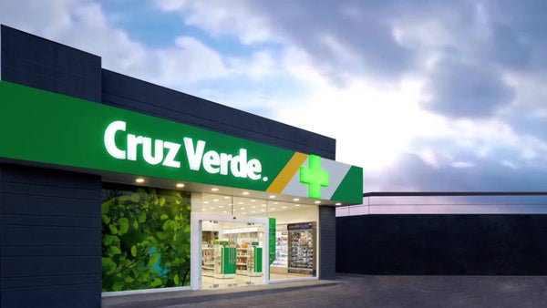 Preocupante noticia para afiliados a Sanitas: Cruz Verde suspende entrega de medicamentos, esto respondió la EPS