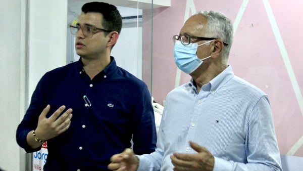 Piden a ministro de Salud rectificar lo dicho sobre manejo de UCI en pandemia Piden a ministro de Salud rectificar lo dicho sobre manejo de UCI en pandemia