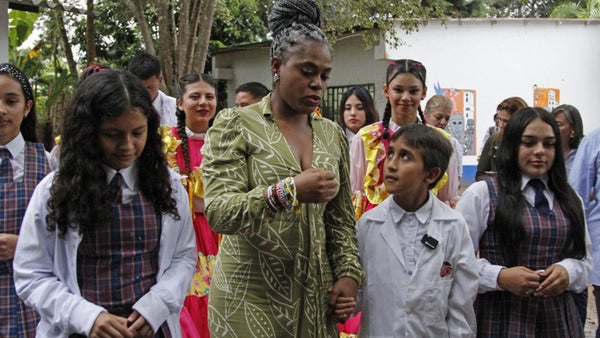 La escuela colombiana que con su reciclaje del café logró ser la mejor del mundo