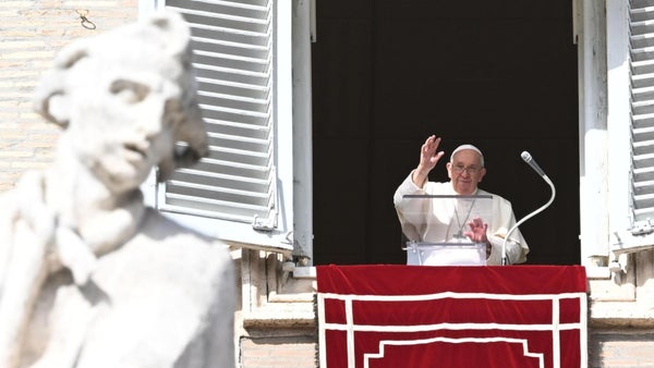 El Papa en Navidad: "Que no se alimente el odio y se encuentre una solución a la cuestión palestina"