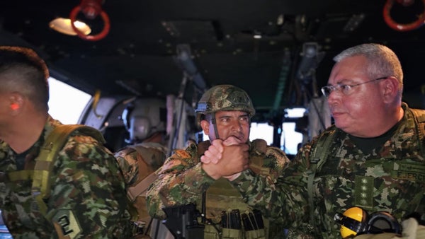 Campesinos liberan militares retenidos en el suroeste del país