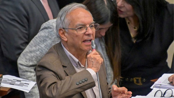 Minhacienda y el panorama de cara a la renegociación de contratos de vigencias futuras