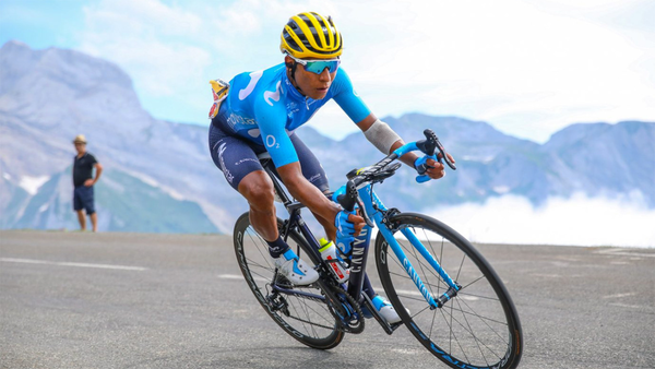 Nairo Quintana, abandona el Tour de Suiza por fractura en una mano