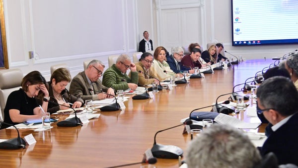 La orden de Petro a sus ministros: contratar directo y sin intermediarios