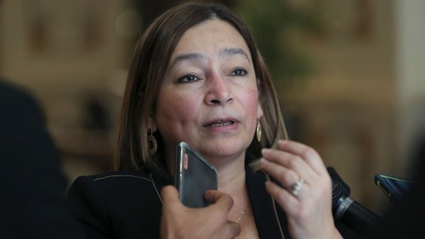 Detenida una exministra de Finanzas de Honduras acusada de corrupción cuando intentaba salir del país