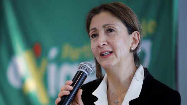Denuncian que Ingrid Betancourt no puede volver a Colombia por falta de seguridad