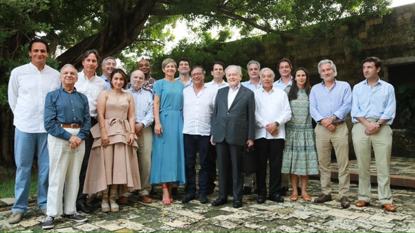 'Construir diálogo' de esto y más habló el presidente Petro con los empresarios