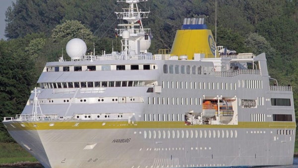Crucero internacional MS Hamburg llega a Buenaventura después de 50 Años