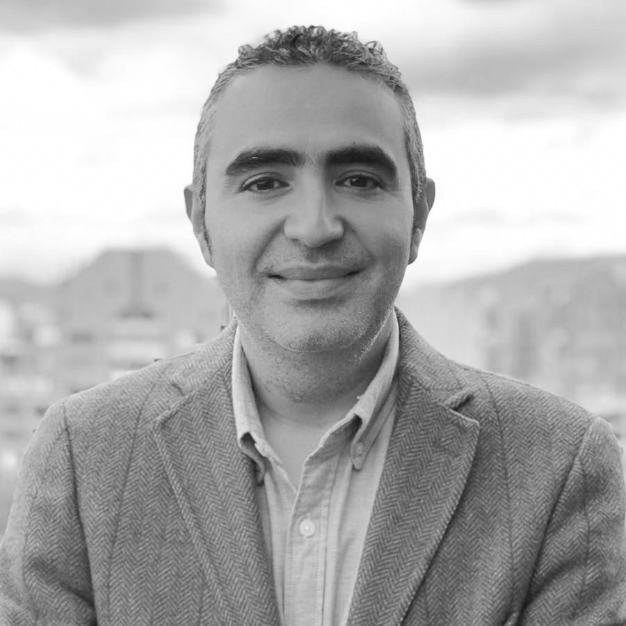 JAVIER GARAY - PERFIL