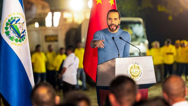 Bukele dice que "no es soplar y hacer botellas" en momentos de ola de violencia en Ecuador