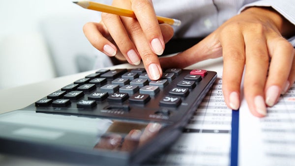 Ajustes y alzas que impactarán las finanzas personales en enero Ajustes y alzas que impactarán las finanzas personales en enero