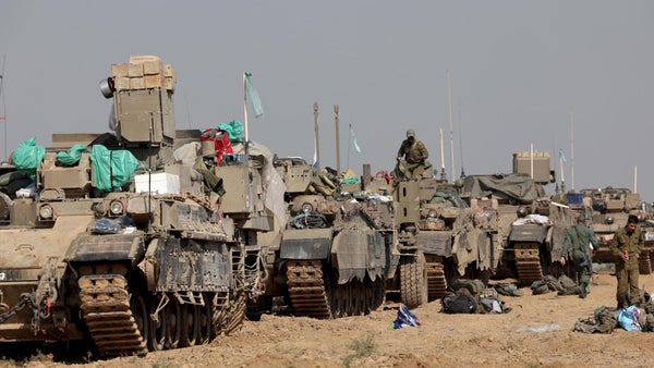 Ataques de Israel causan 316 muertos en Gaza en un día y ayuda humanitaria se reduce