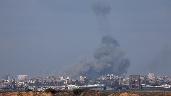 Ejército israelí: 250 objetivos atacados en Gaza desde ayer, mientras siguen los combates