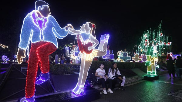 En fotos: así se ve la navidad en Cali, siete décadas contadas a través de la salsa En fotos: así se ve la navidad en Cali, siete décadas contadas a través de la salsa