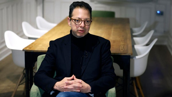 Ministro de Cultura de Petro: "La cultura hace resistir a los pueblos frente a la violencia"