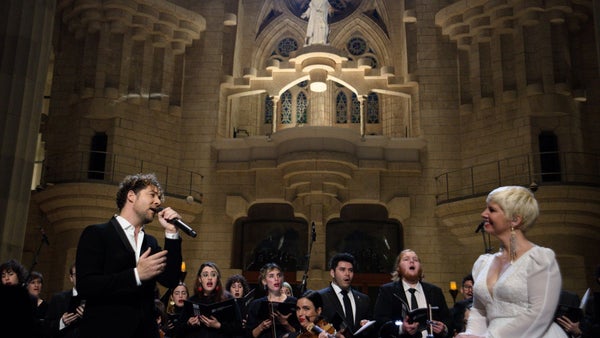 El Papa pide que "estalle la paz" en un mensaje en la misa por Ucrania en la Sagrada Familia
