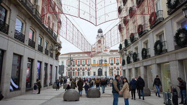La población de España supera los 48 millones de habitantes por el aumento de extranjeros