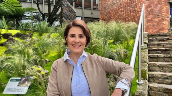 Paula Robledo Silva será la nueva Directora de la Agencia Jurídica del Estado en reemplazo de Martha Lucía Zamora Paula Robledo Silva será la nueva Directora de la Agencia Jurídica del Estado en reemplazo de Martha Lucía Zamora