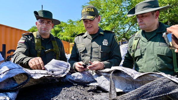 Incautan 2.5 toneladas de cocaína en el puerto de Barranquilla