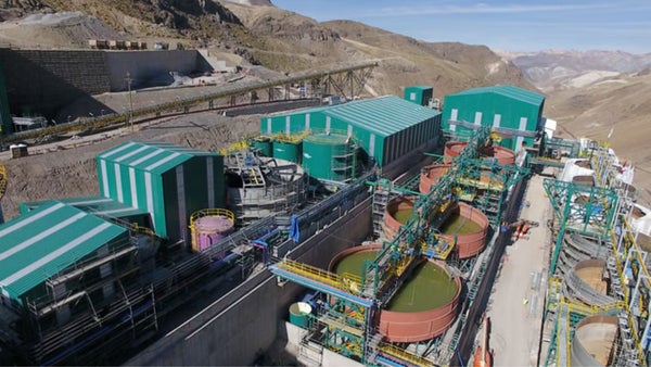 La compañía chilena Antofagasta, compra el 19% de la minera peruana Buenaventura