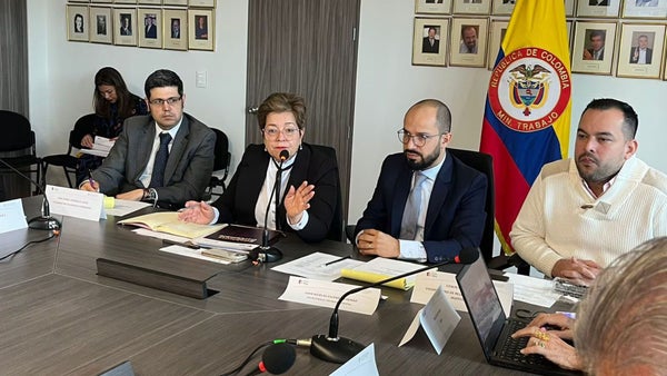 Sin acuerdo en el primer plazo para definir el aumento del salario mínimo