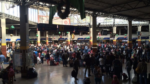 Transporte intermunicipal movilizará 12 millones de personas en diciembre en Colombia