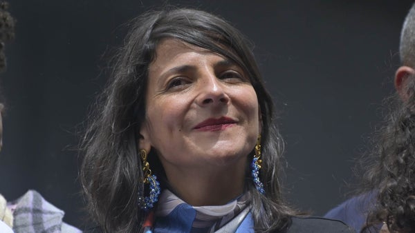 Designan a Irene Vélez Torres como cónsul en Londres, incrementando la polémica en el Gobierno