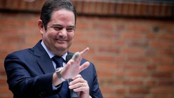 Vargas Lleras se sube al bus de Petro, hará parte de su reforma a la Justicia