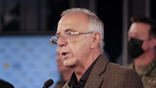 Ministro de Defensa critica al Fiscal Barbosa: "Está haciendo política"