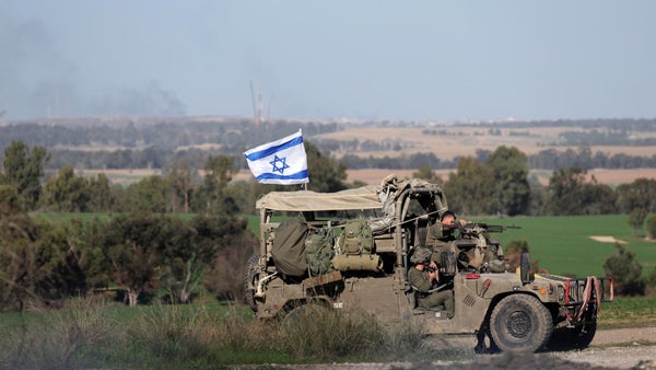 Israel ataca durante el último día "más de cien objetivos terroristas" de Hamás en Gaza