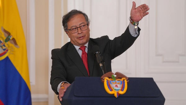 Petro responde a reclamo de María Fernanda Cabal sobre extradición de Álvaro Córdoba