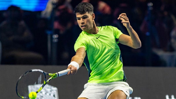 Carlos Alcaraz gana en primera ronda del Abierto de Australia