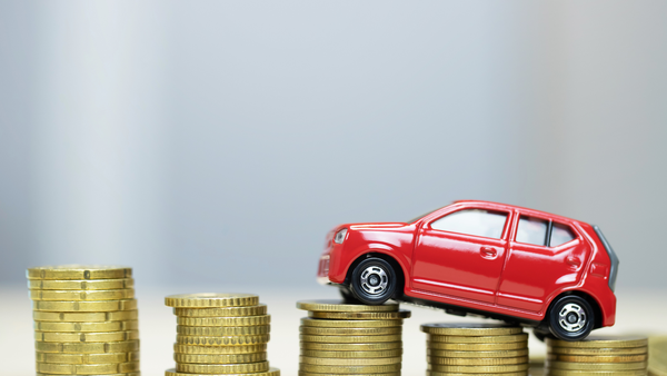 Gobierno Petro anuncia nuevas tarifas de impuestos para vehículos en 2024