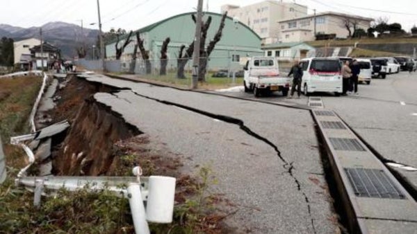 Terremoto y alerta de tsunami tras sismo de 7.6 en Japón