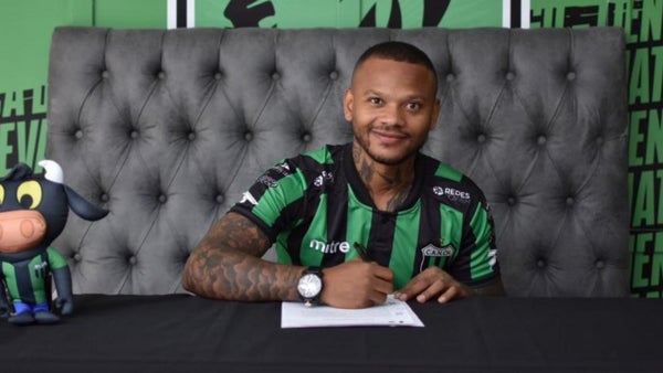 Andrés 'Manga' Escobar llega al fútbol de Argentina