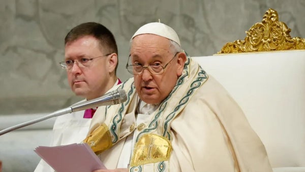 El Papa Francisco condena la maternidad subrogada: "Deplorable" y exige prohibición global