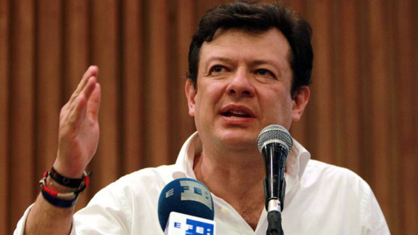 Convocan plantón contra Hollman Morris por acusaciones de acoso laboral a mujeres en RTVC