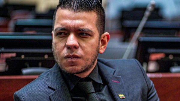 Jota Pe Hernández directo contra Piedad Córdoba tras su fallecimiento