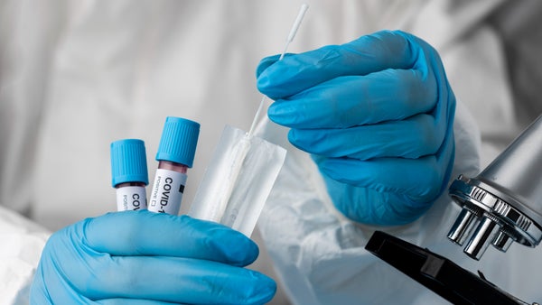 Procuraduría pide explicaciones al Gobierno por vencimiento de vacunas COVID-19